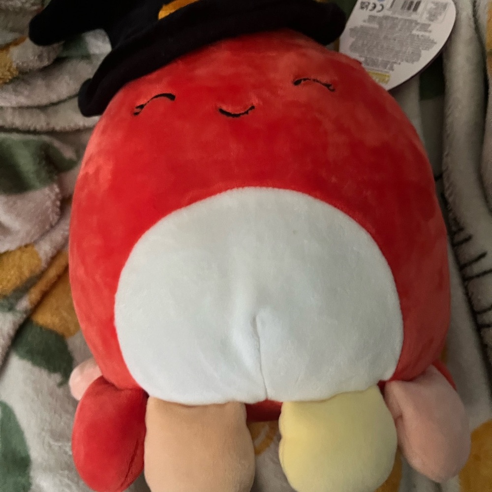 Squishmallow, Detra